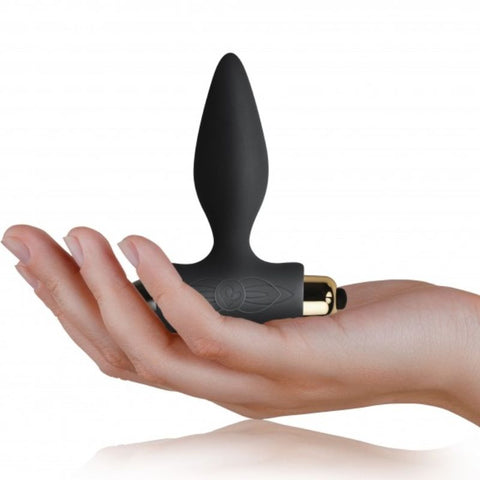 ROCKS-OFF - PLUG ANAL PARA PRINCIPIANTES PETITE SENSATIONS - NEGRO EN LA MANO